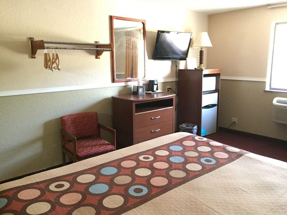 במוטל Super 8 By Wyndham Bath Hammondsport Area מראה חיצוני תמונה